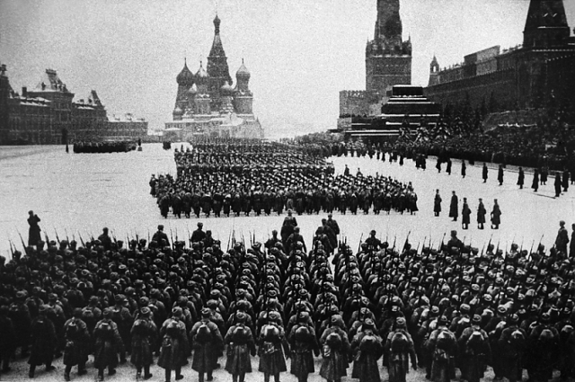 1941-11-07 moscow dahi parad